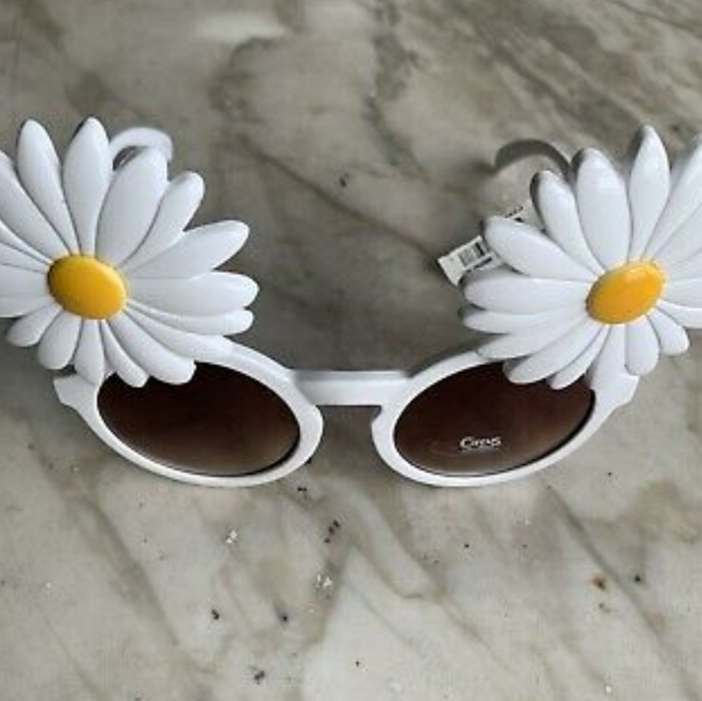 Daisy Sunglasses Circus By Sam ๐ฅณ NWT ๐ SCRATCH FREE - Picture 6 of 13